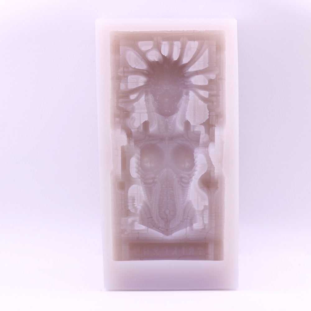 แม่พิมพ์ซิลิโคนรูปราชินีเอเลี่ - Candle. Queen บทวิจารณ์และราคา