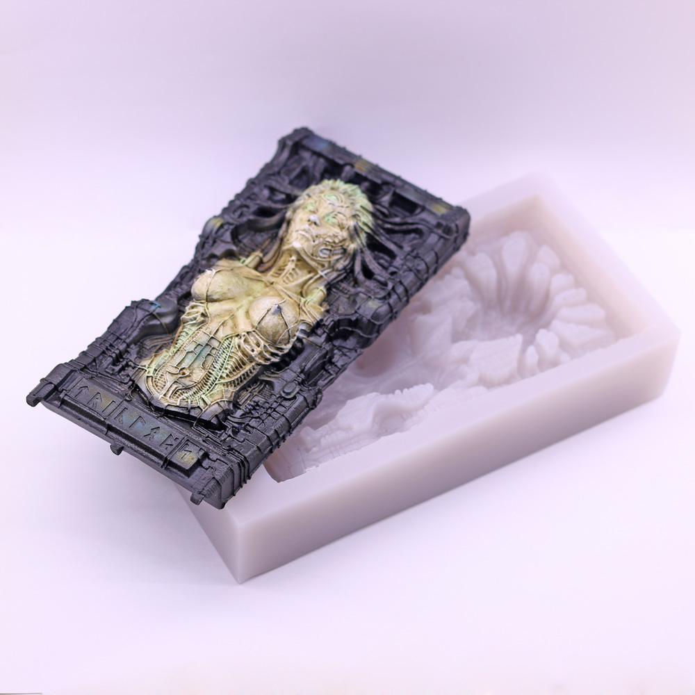 แม่พิมพ์ซิลิโคนรูปราชินีเอเลี่ - Candle. Queen บทวิจารณ์และราคา
